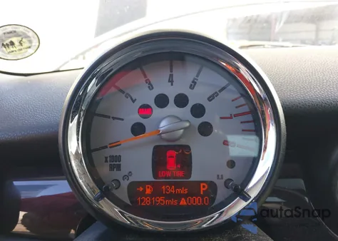 2010 Mini Cooper S Clubman z USA, uszkodzony, nr VIN WMWMM3C57ATP94569